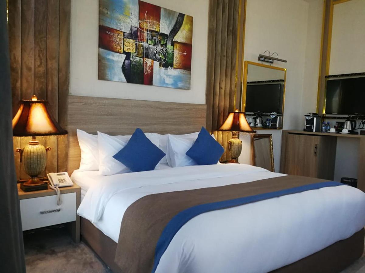 فندق لافيرا ان Lavera Inn Hotel Эр-Рияд Экстерьер фото